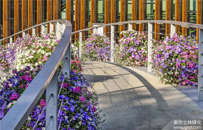 06國外護欄綠化 (12).jpg